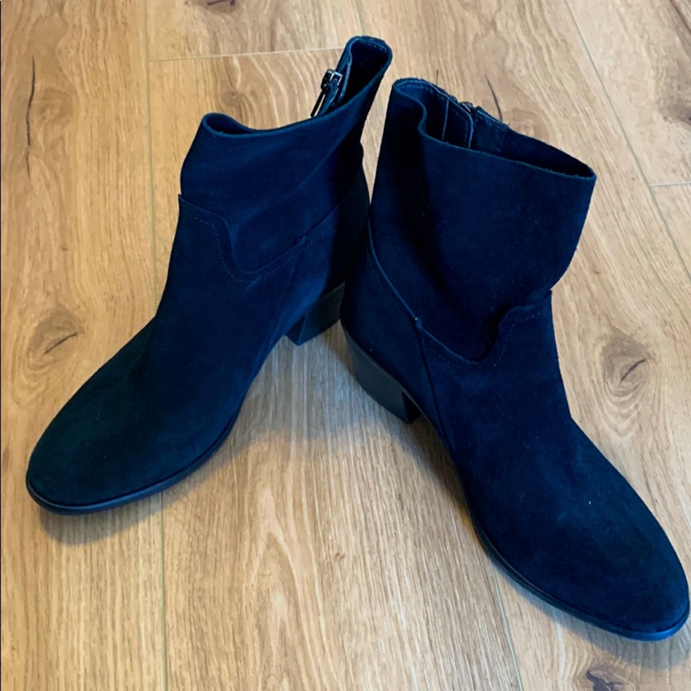 Ugh Breeda Suede short fashion boot stacked heel